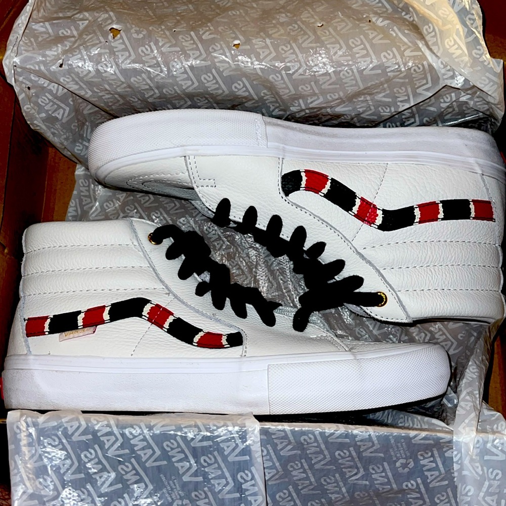 White SK8-HI Pro Coral Snake Vans
